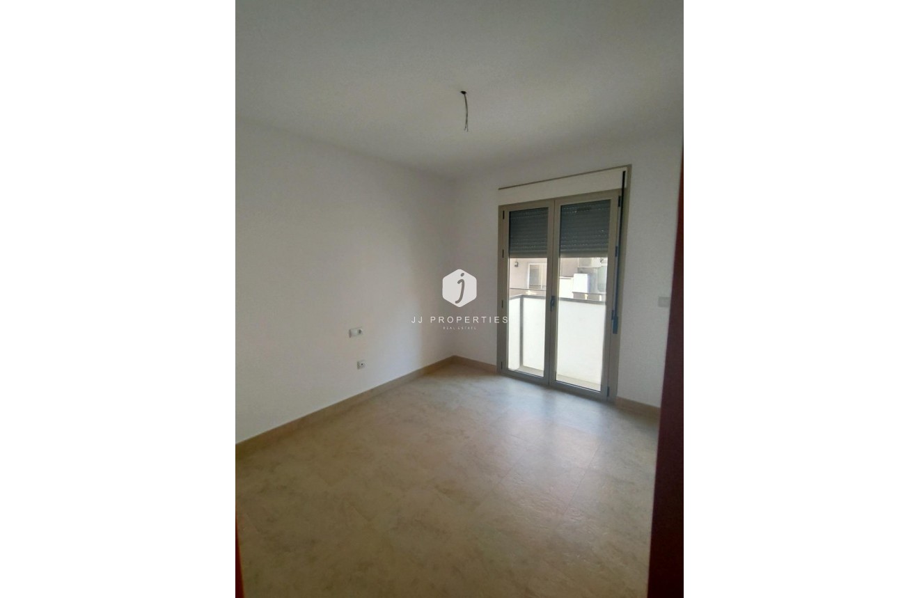 Resale - Apartment / flat -
Torrevieja - Estacion de autobuses