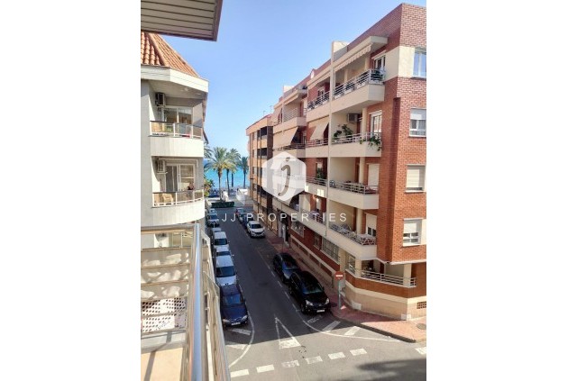 Resale - Apartment / flat -
Torrevieja - Estacion de autobuses