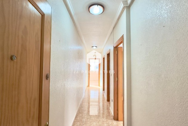 Aus zweiter Hand - Wohnung -
Torrevieja - Playa del Cura