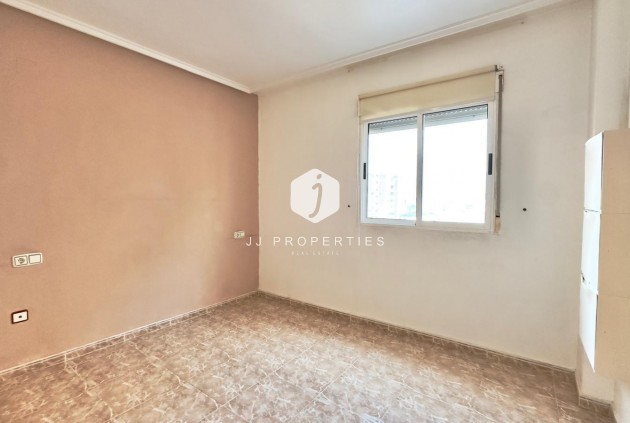 Aus zweiter Hand - Wohnung -
Torrevieja - Playa del Cura