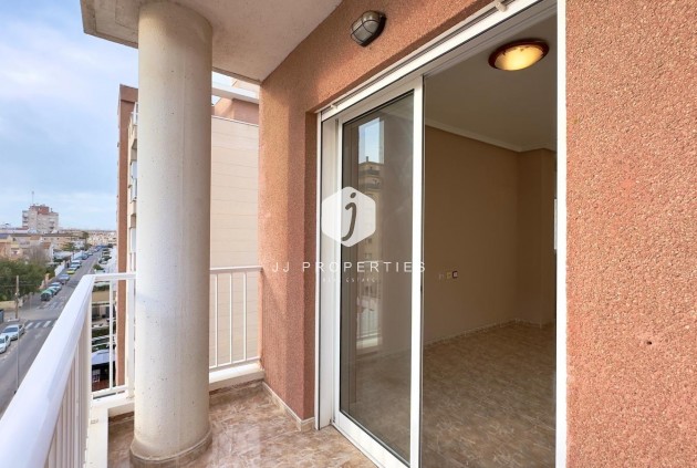 Aus zweiter Hand - Wohnung -
Torrevieja - Playa del Cura