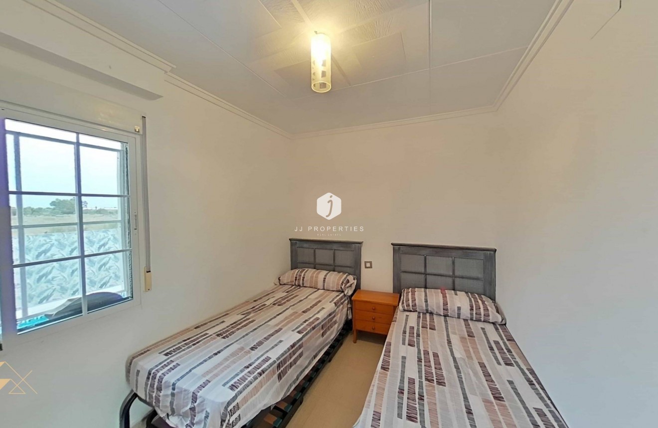 Aus zweiter Hand - Villa -
Torrevieja - San luis