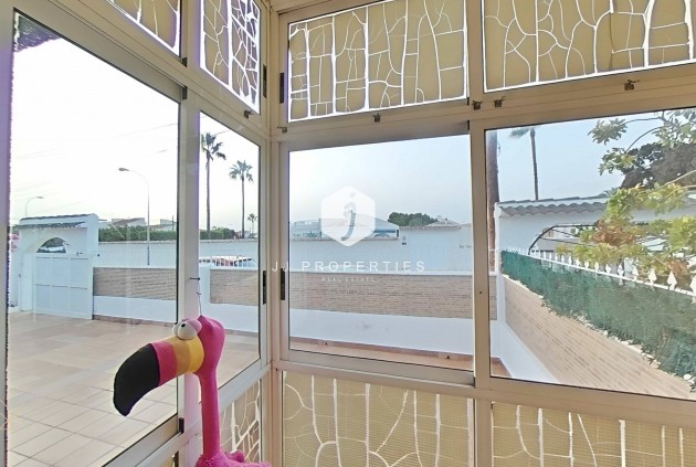 Aus zweiter Hand - Villa -
Torrevieja - San luis