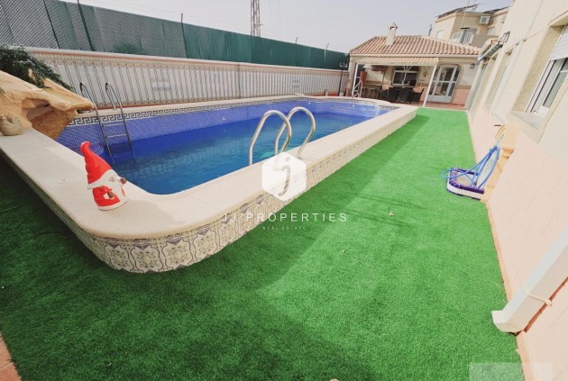 Z drugiej ręki - Villa -
Torrevieja - La Siesta - El Salado - Torreta