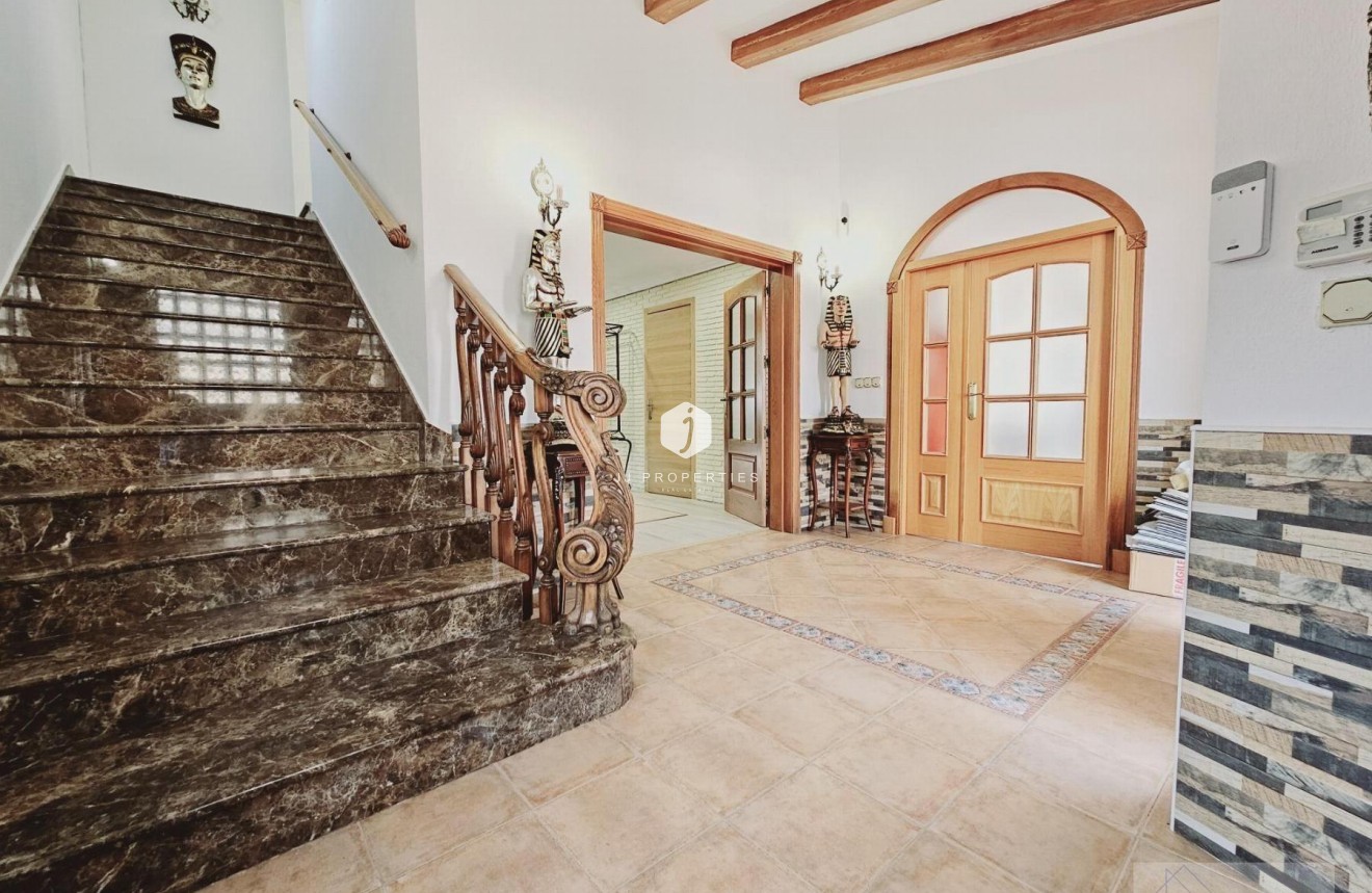 Z drugiej ręki - Villa -
Torrevieja - La Siesta - El Salado - Torreta