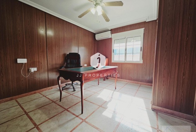 Z drugiej ręki - Villa -
Torrevieja - La Siesta - El Salado - Torreta