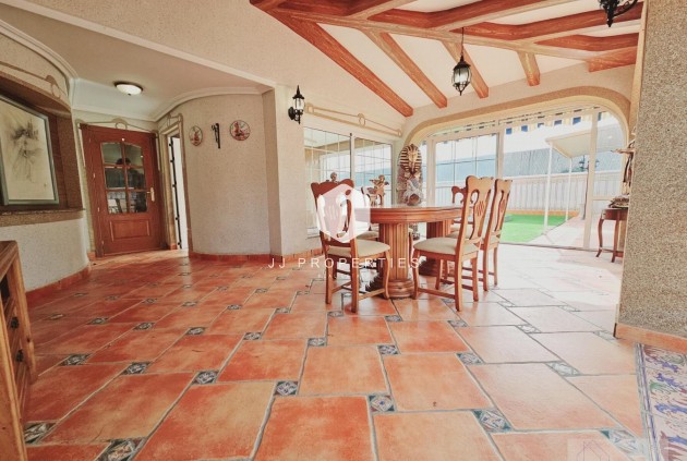 Z drugiej ręki - Villa -
Torrevieja - La Siesta - El Salado - Torreta