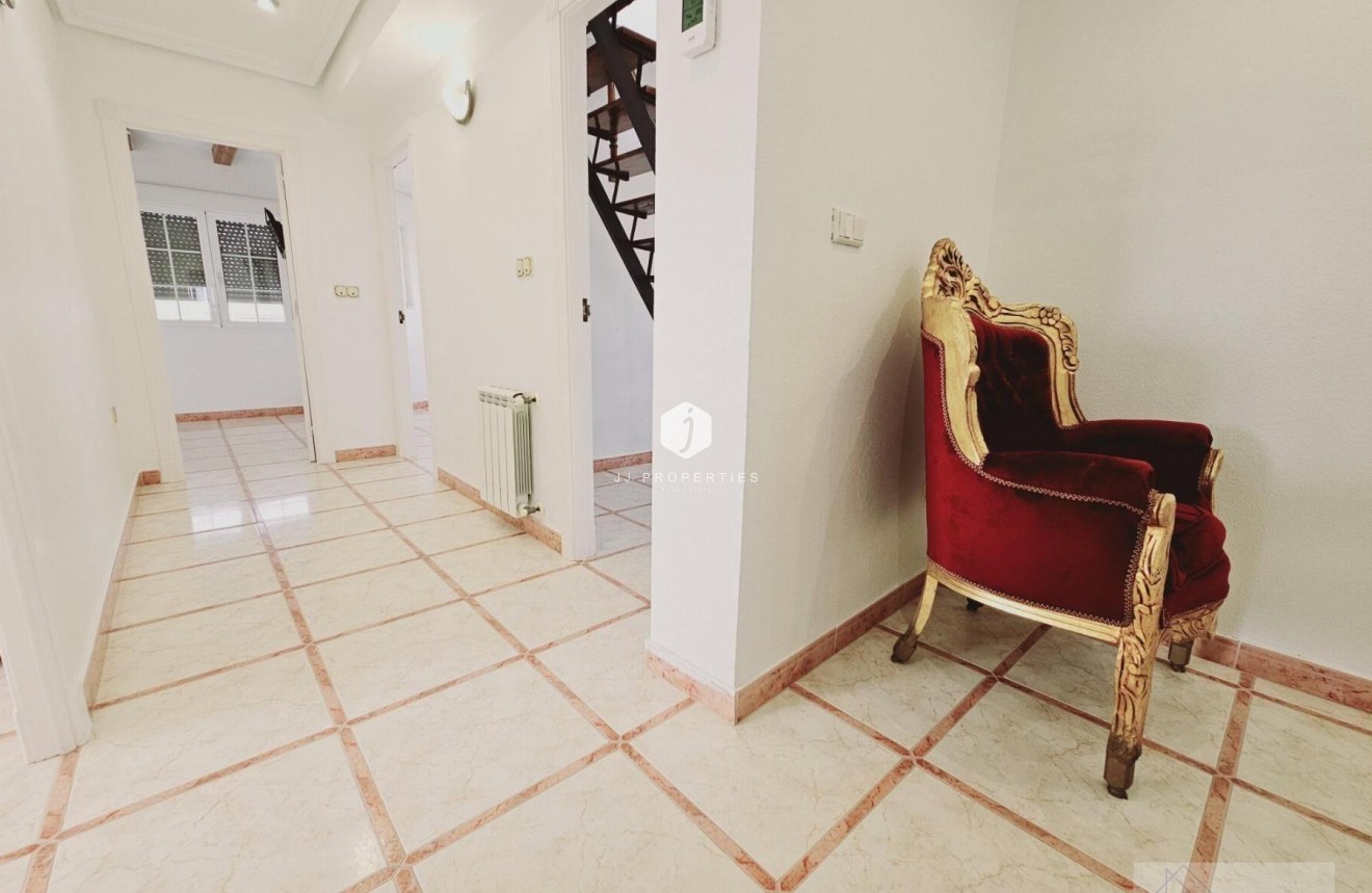 Z drugiej ręki - Villa -
Torrevieja - La Siesta - El Salado - Torreta