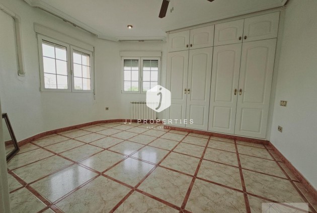 Z drugiej ręki - Villa -
Torrevieja - La Siesta - El Salado - Torreta