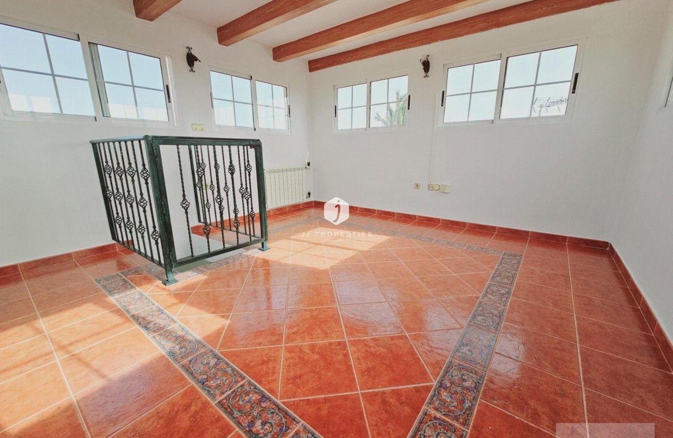 Z drugiej ręki - Villa -
Torrevieja - La Siesta - El Salado - Torreta