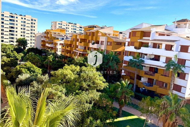 Segunda mano - Apartamento / piso -
Torrevieja - Punta prima