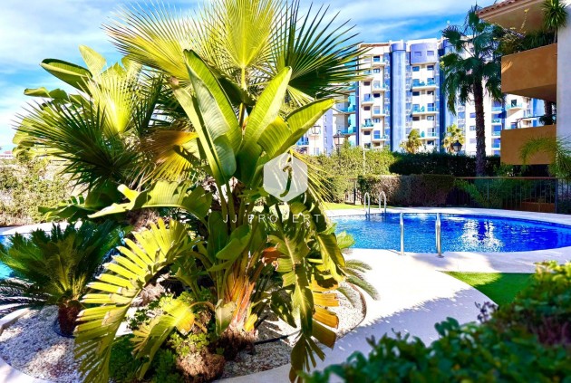 Segunda mano - Apartamento / piso -
Torrevieja - Punta prima