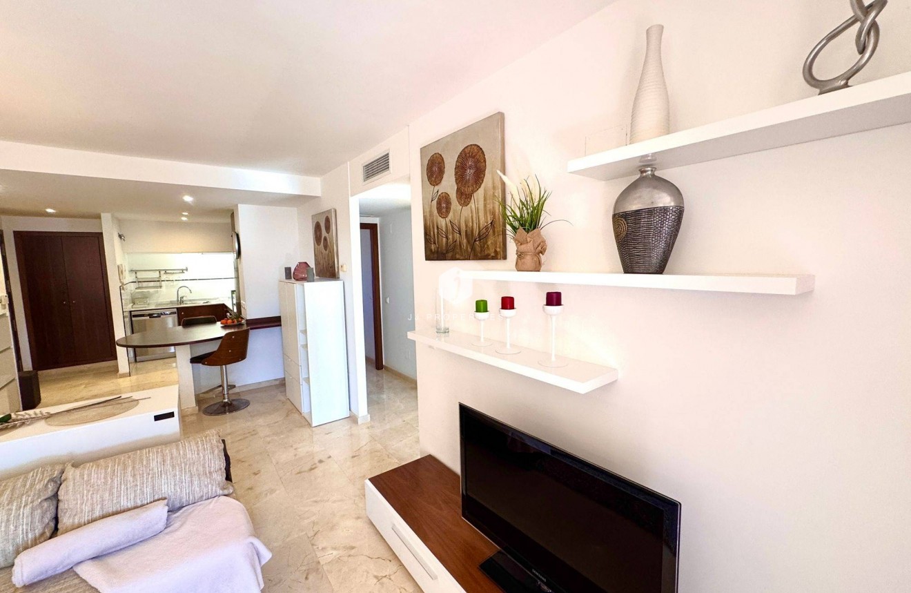 Segunda mano - Apartamento / piso -
Torrevieja - Punta prima