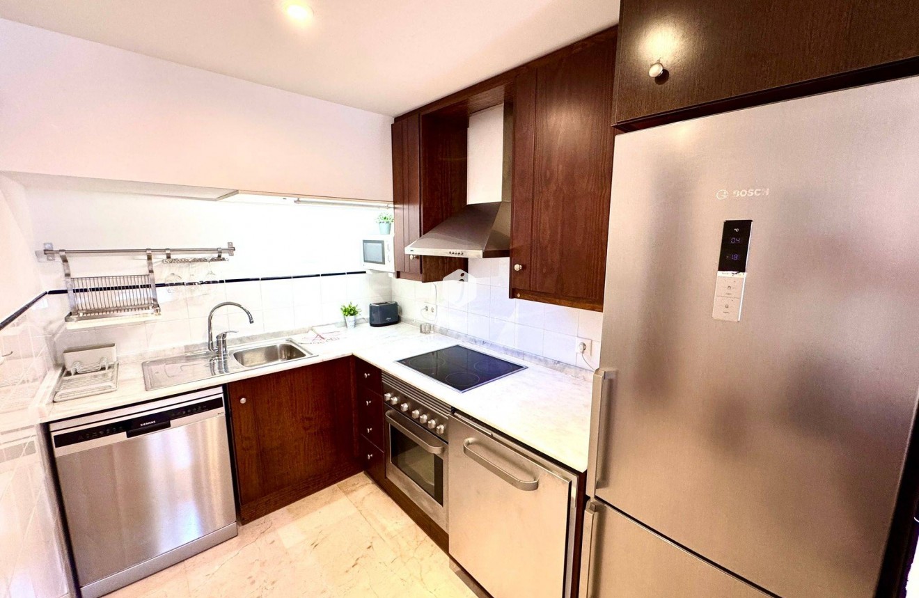 Segunda mano - Apartamento / piso -
Torrevieja - Punta prima