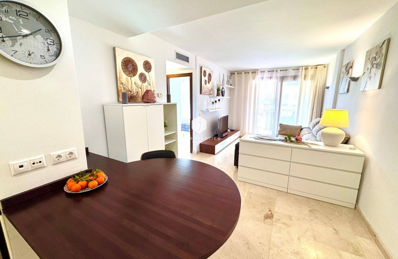 Segunda mano - Apartamento / piso -
Torrevieja - Punta prima