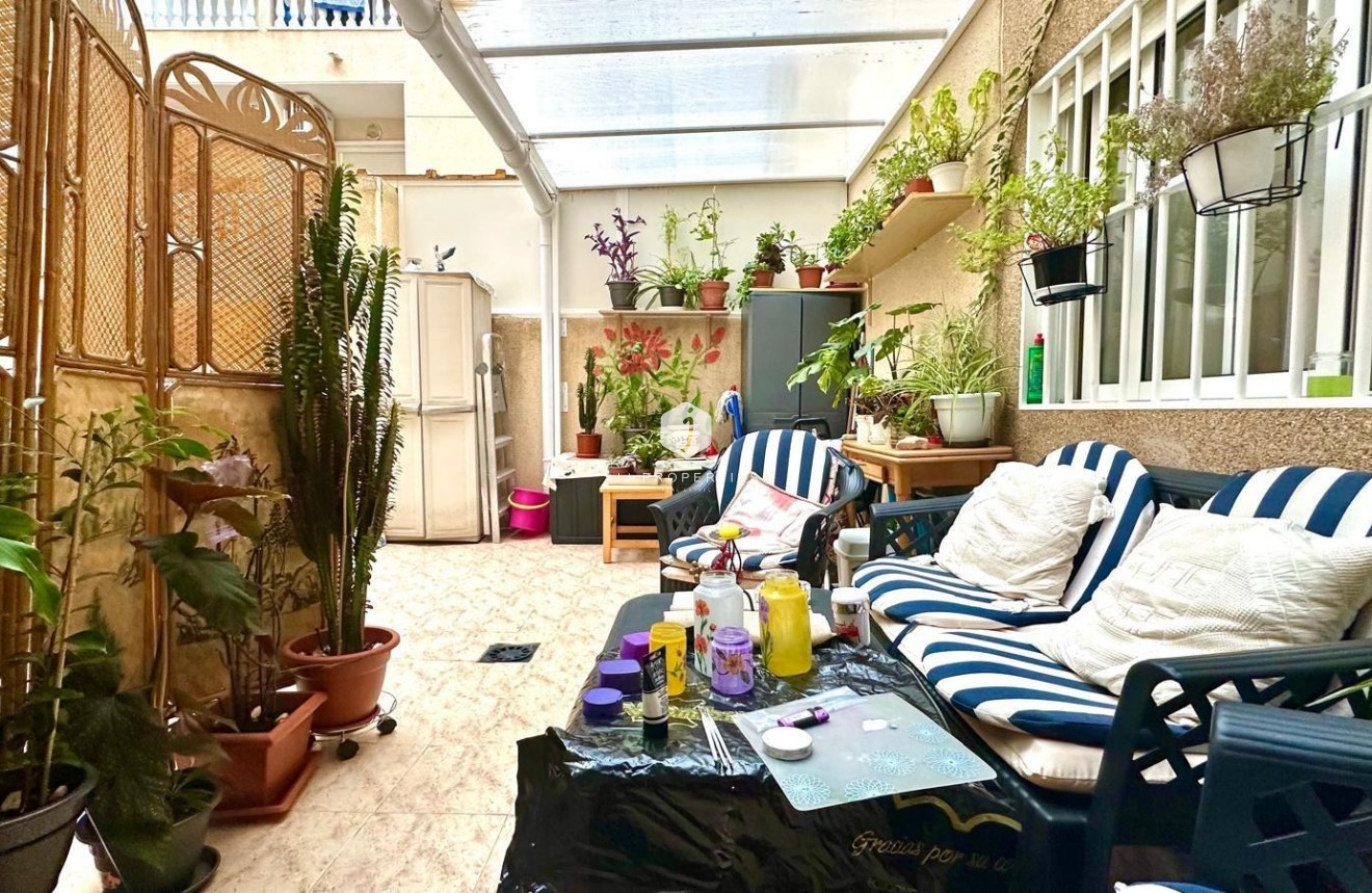 Aus zweiter Hand - Wohnung -
Torrevieja - Centro