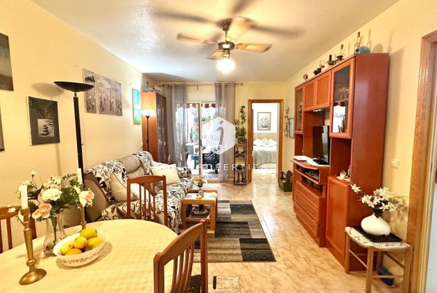 Aus zweiter Hand - Wohnung -
Torrevieja - Centro