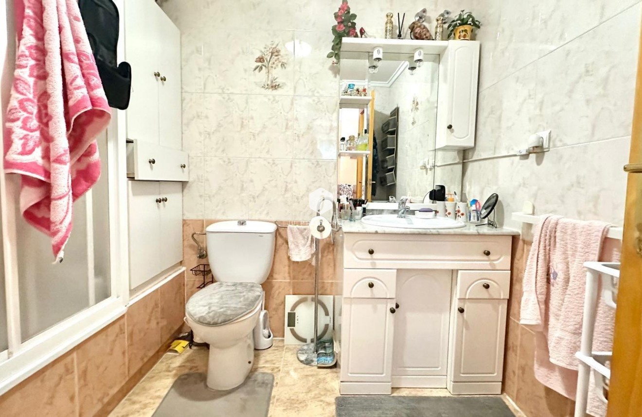 Aus zweiter Hand - Wohnung -
Torrevieja - Centro