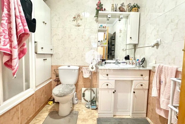 Aus zweiter Hand - Wohnung -
Torrevieja - Centro