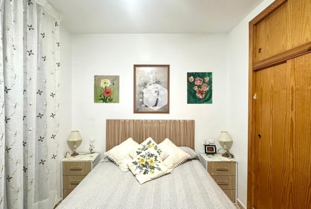 Aus zweiter Hand - Wohnung -
Torrevieja - Centro