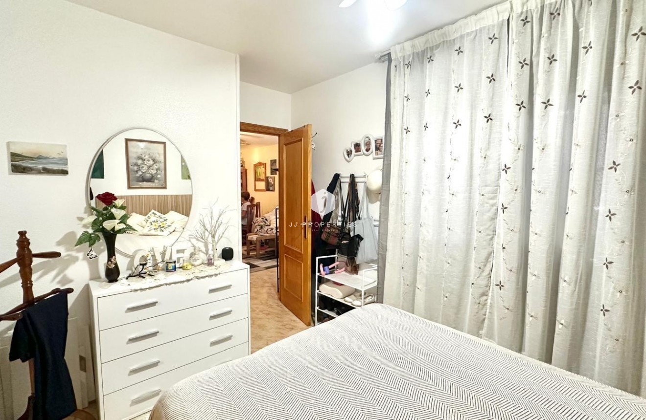 Aus zweiter Hand - Wohnung -
Torrevieja - Centro