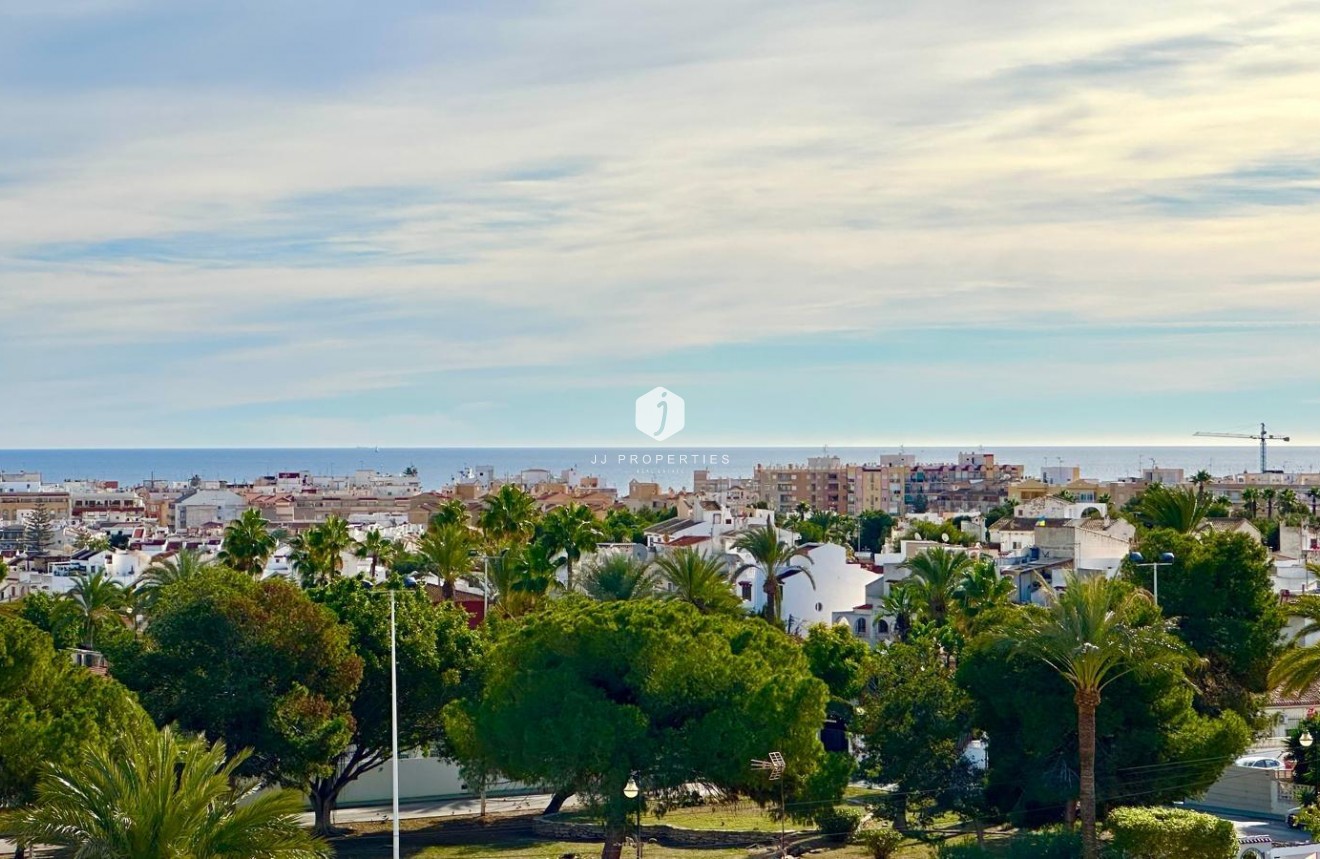 Aus zweiter Hand - Wohnung -
Torrevieja - Playa del Cura