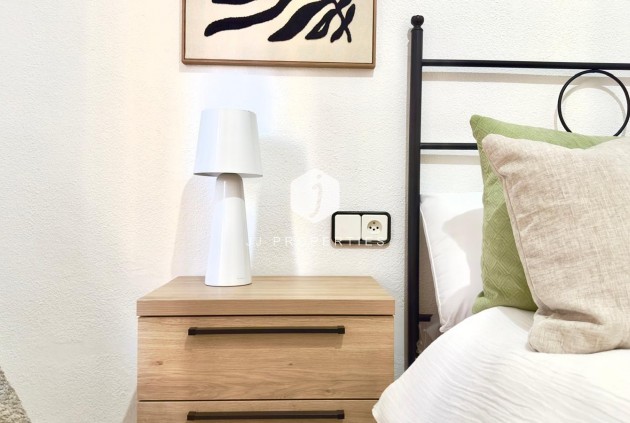 Aus zweiter Hand - Wohnung -
Torrevieja - Playa del Cura