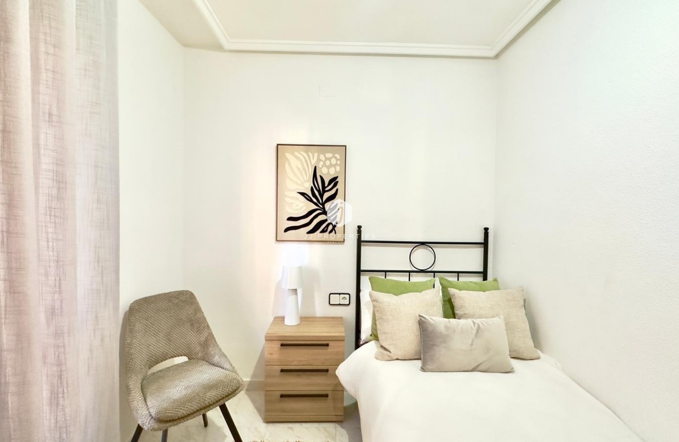 Aus zweiter Hand - Wohnung -
Torrevieja - Playa del Cura