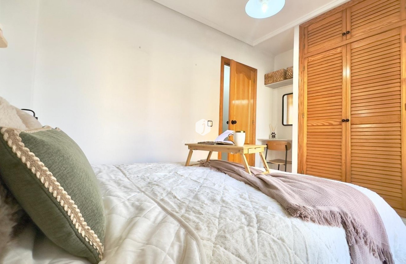 Aus zweiter Hand - Wohnung -
Torrevieja - Playa del Cura