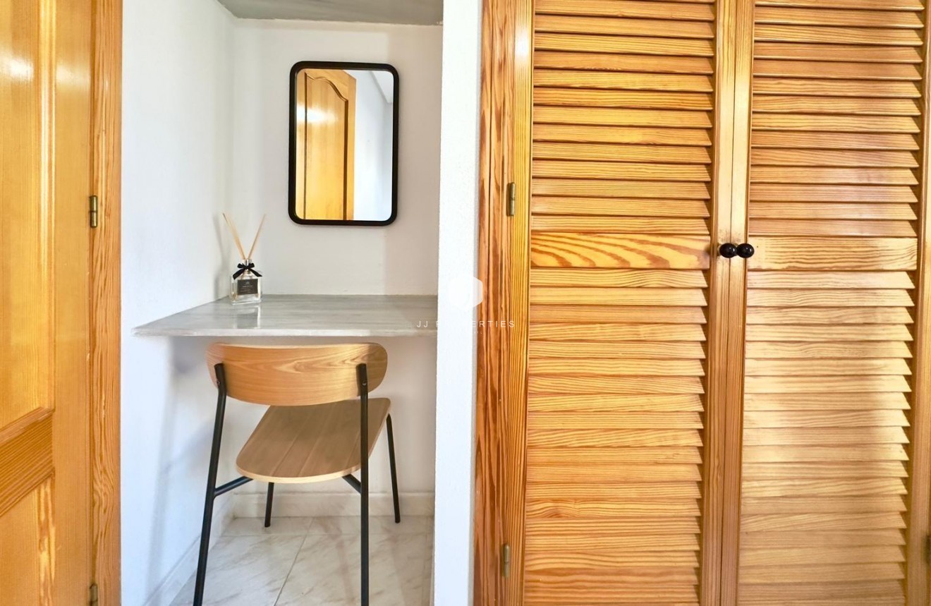 Aus zweiter Hand - Wohnung -
Torrevieja - Playa del Cura