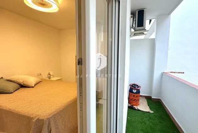 D'occasion - Appartement -
Torrevieja - Playa del Cura