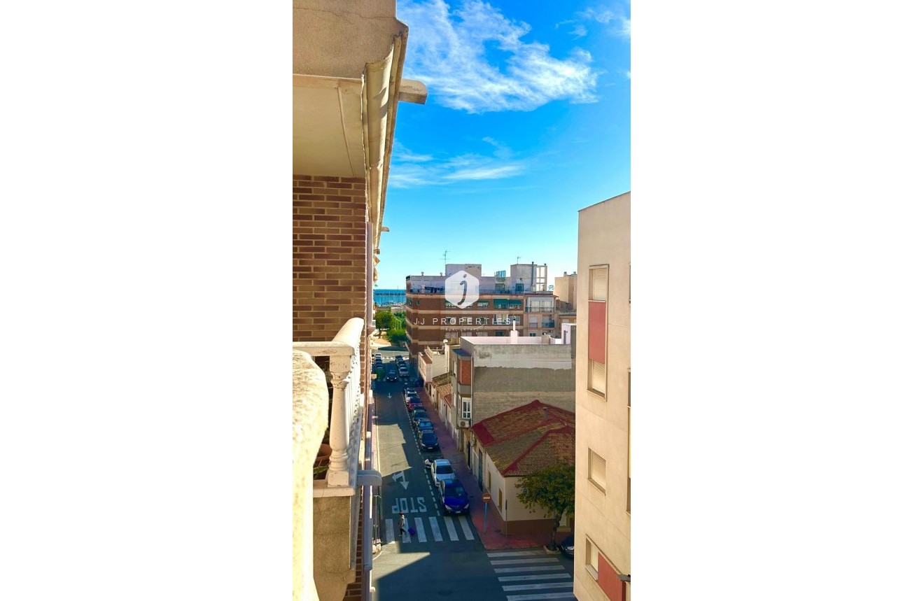 Z drugiej ręki - Daszek -
Torrevieja