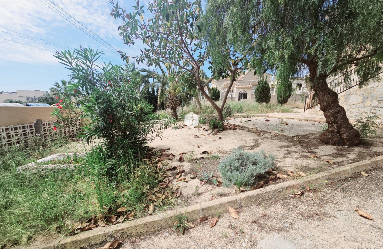 Aus zweiter Hand - Villa -
Torrevieja - Los Balcones - Los Altos del Edén