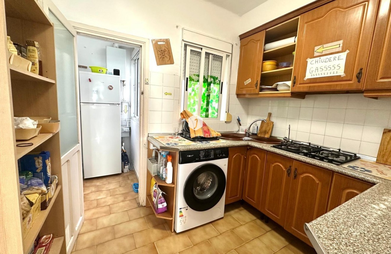 D'occasion - Appartement -
Torrevieja - Estacion de autobuses