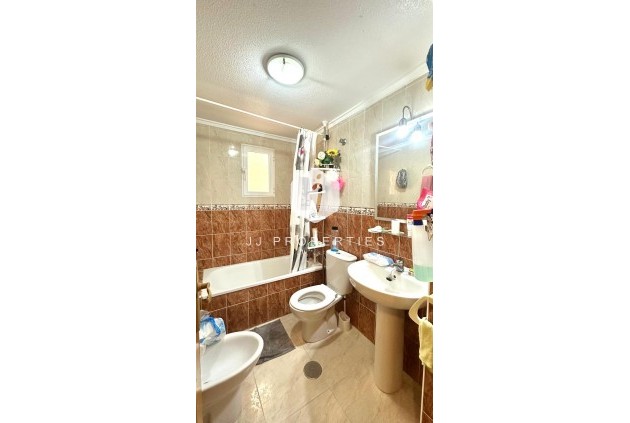 D'occasion - Appartement -
Torrevieja - Estacion de autobuses