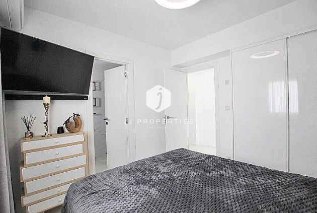 Resale - Apartment / flat -
Torrevieja