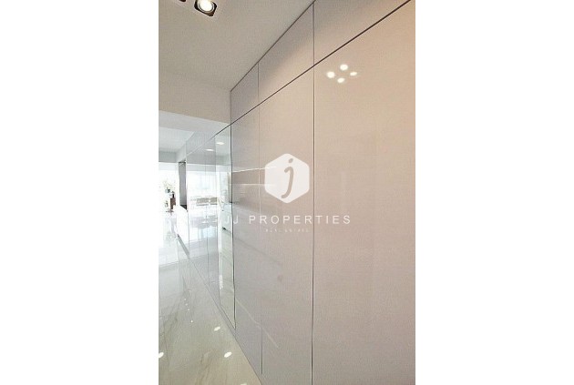 Resale - Apartment / flat -
Torrevieja