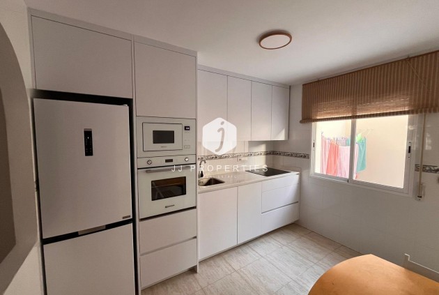 Resale - Chalet -
Orihuela Costa - Campoamor