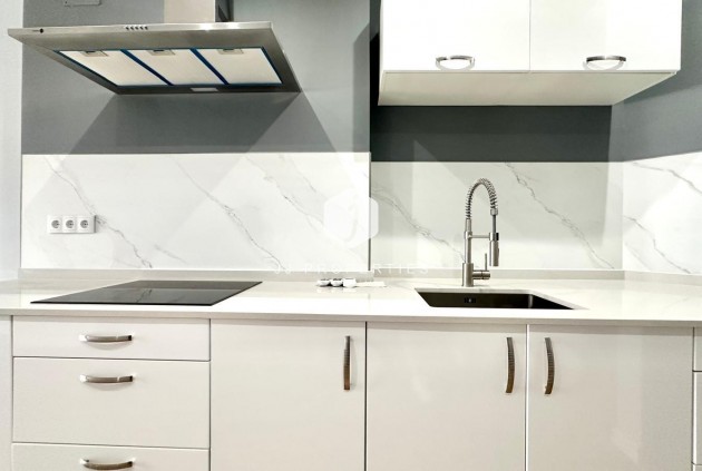 Segunda mano - Apartamento / piso -
Torrevieja - La Mata Pueblo