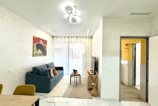 D'occasion - Appartement -
Torrevieja - Playa del Cura