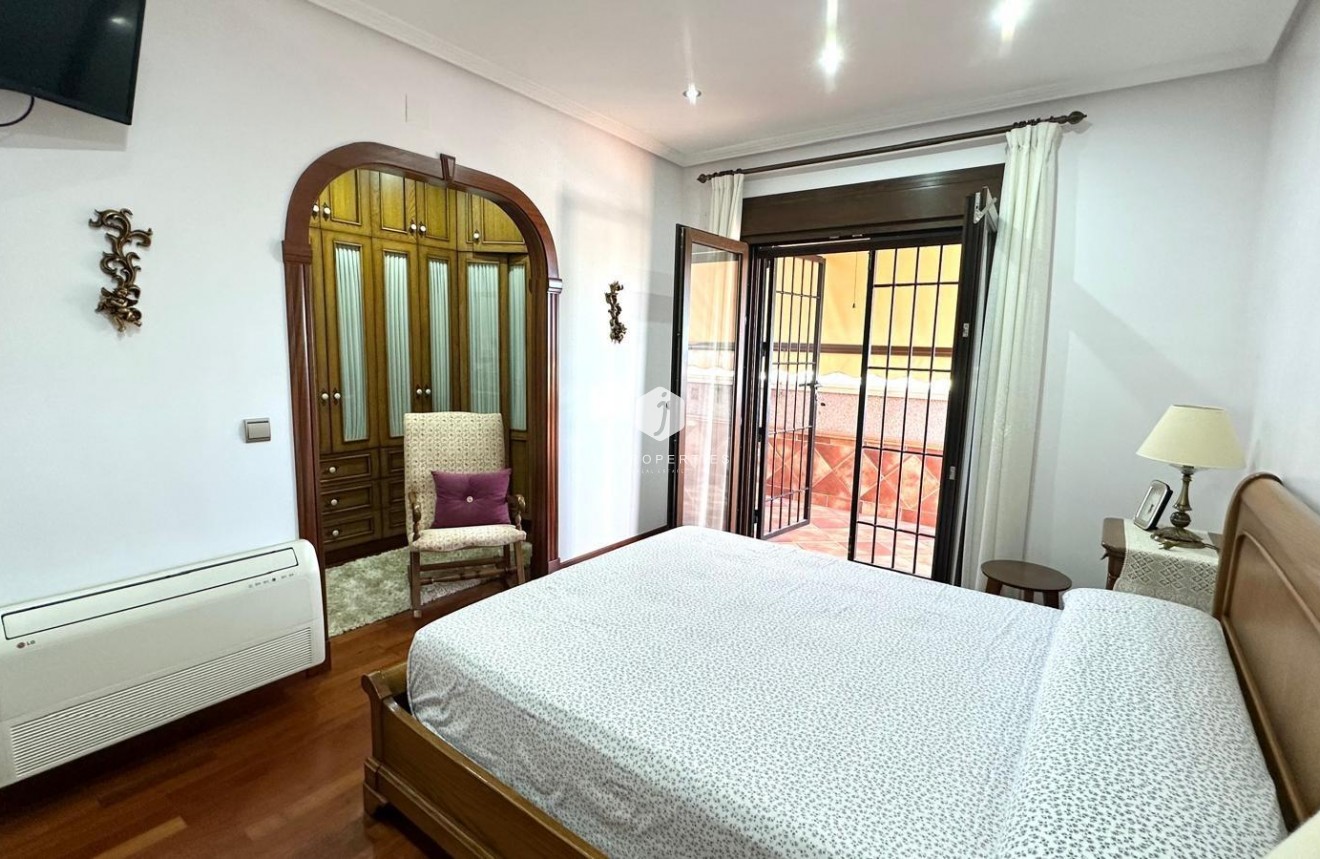 Tweedehands - Chalet -
Torrevieja - La siesta