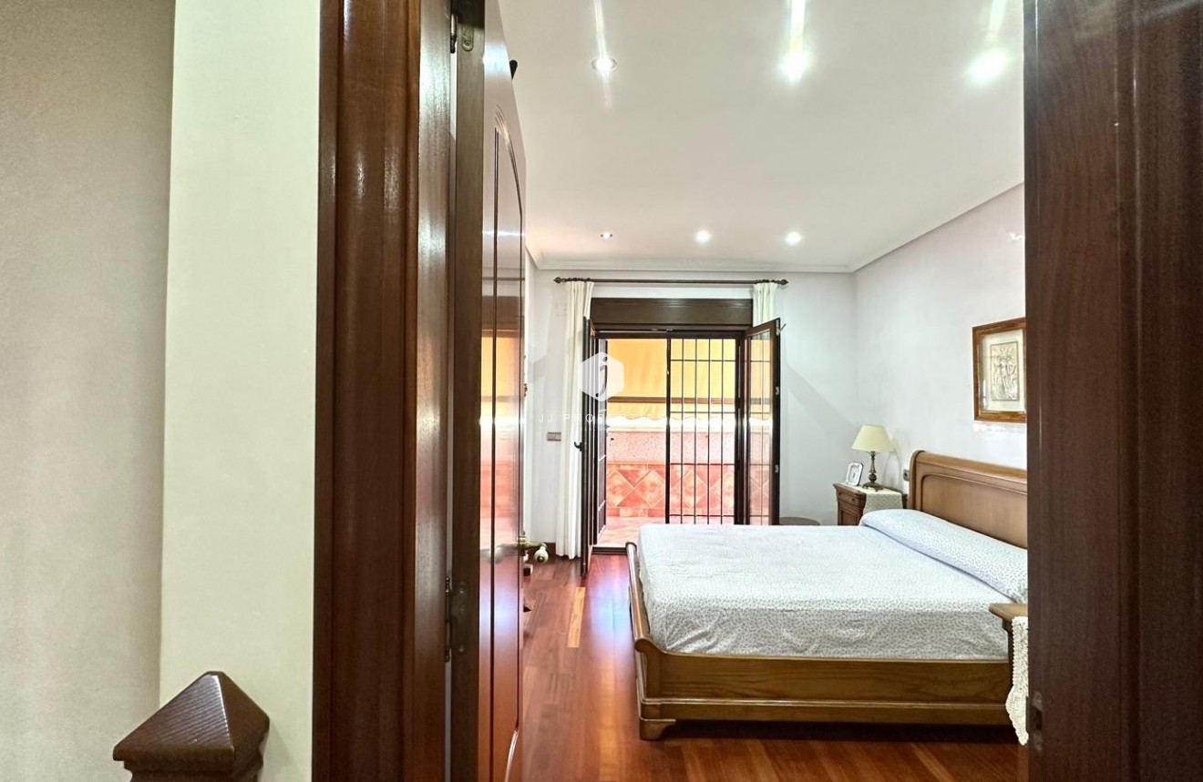 Tweedehands - Chalet -
Torrevieja - La siesta