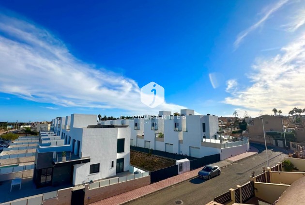 Tweedehands - Chalet -
Torrevieja - La siesta