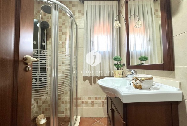 Tweedehands - Chalet -
Torrevieja - La siesta