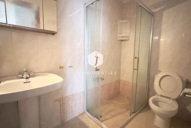 Resale - Apartment / flat -
Torrevieja - Centro