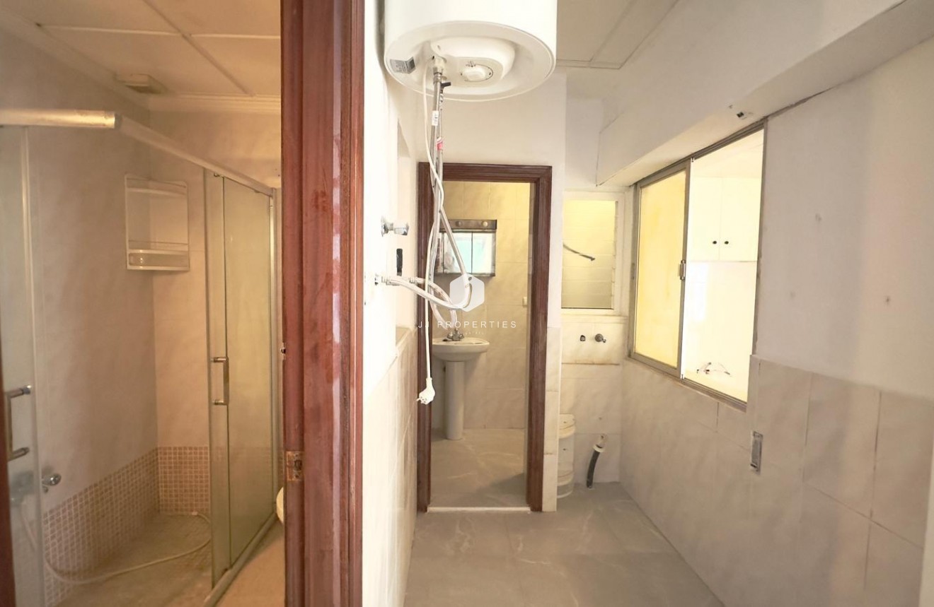 Resale - Apartment / flat -
Torrevieja - Centro