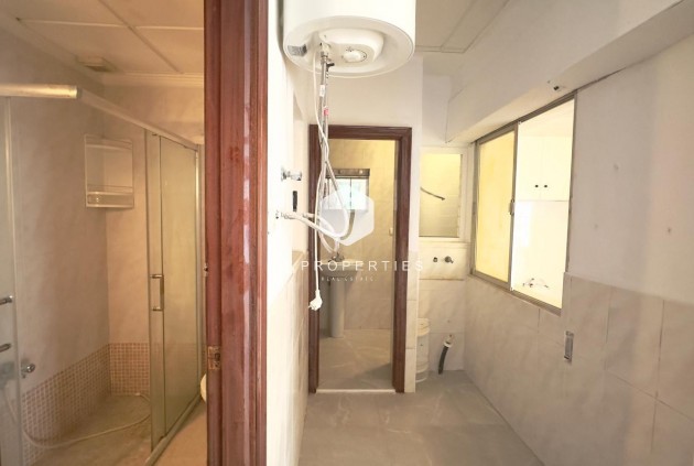 Resale - Apartment / flat -
Torrevieja - Centro