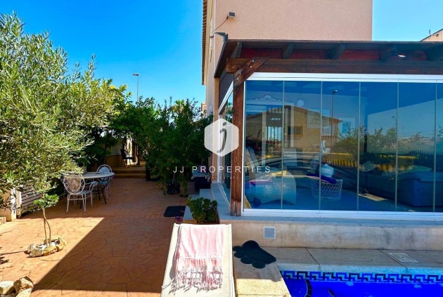 Z drugiej ręki - Villa -
Orihuela Costa - La Regia