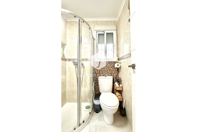 Z drugiej ręki - Villa -
Orihuela Costa - La Regia