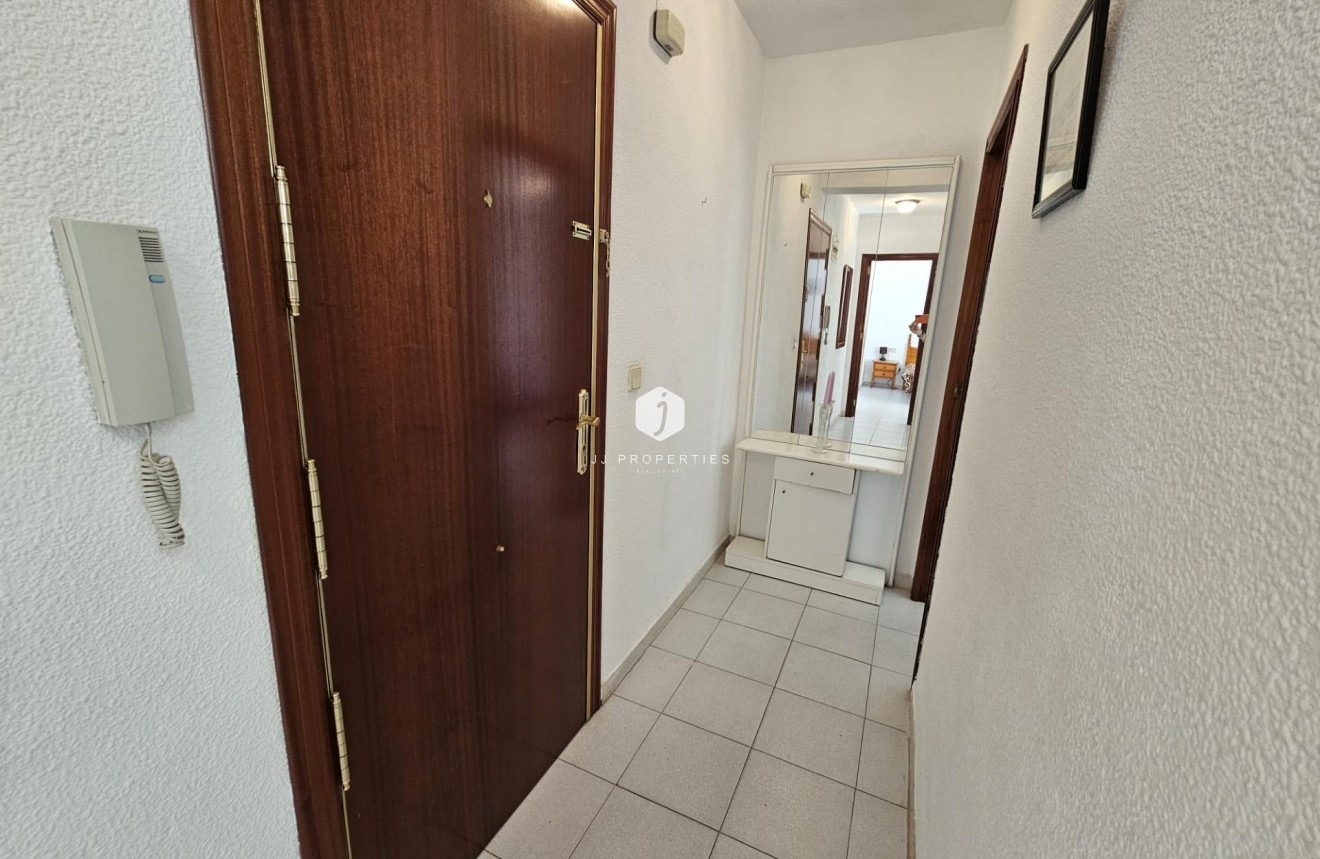Tweedehands - Appartement / flat -
Torrevieja - Centro